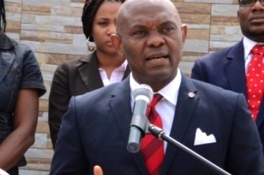 Tony Elumelu går efter en dobbelt bundlinje, hvor det både handler opnå socialøkonomiske mål og tjene penge. Foto: Tony Elumelu Foundation